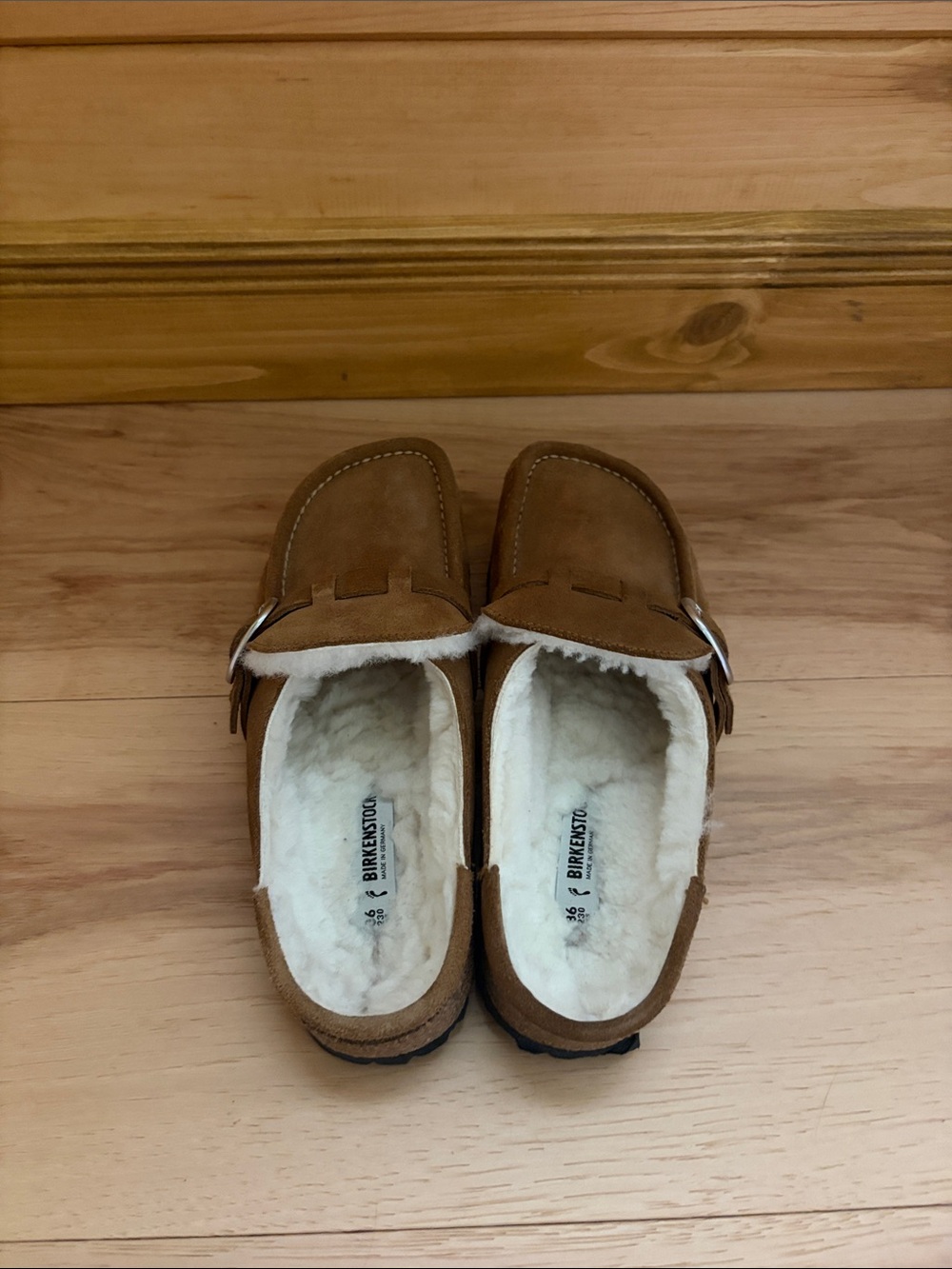 New NWOT Birkenstock Buckley Shearling Shoes 36 Narrow (no box or tags)